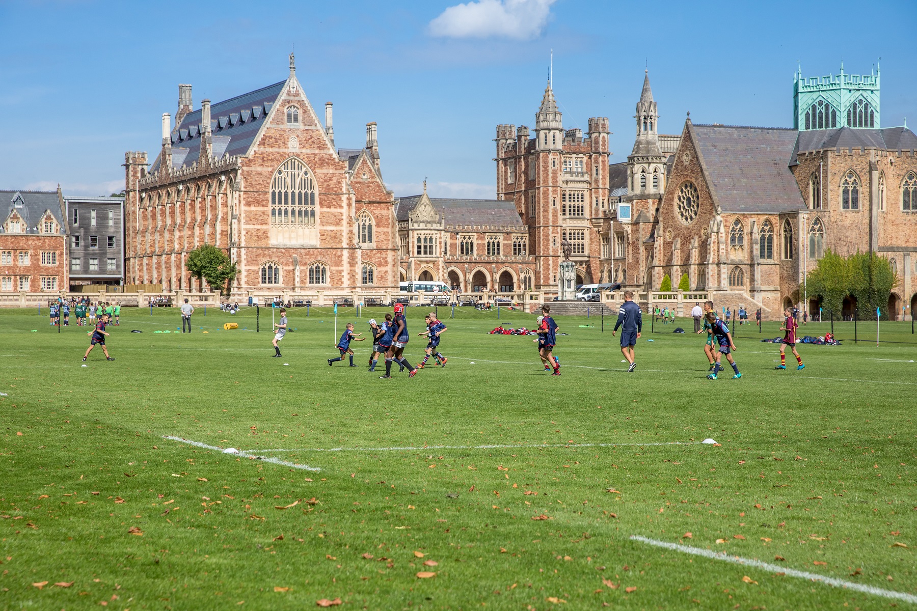 Foot, CLIFTON COLLEGE